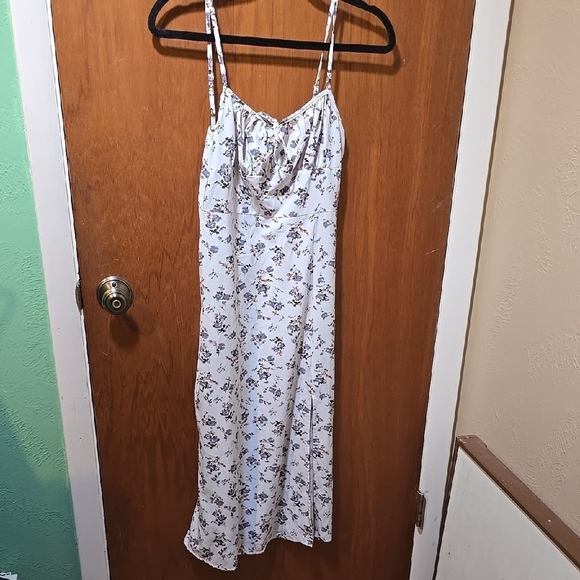 SHEIN Dresses & Skirts - Floral Spaghetti Strap Maxi Dress